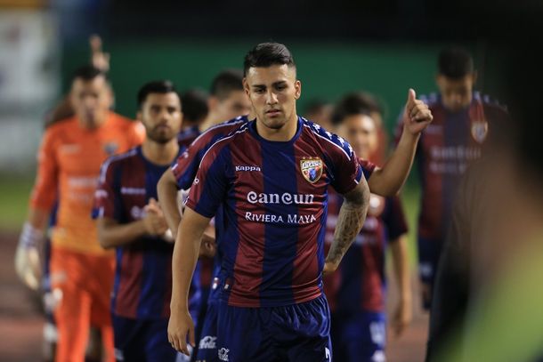 El futbolista Ezequiel Esperón cayó de un sexto piso y murió