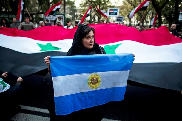 El Gobierno lanzó un plan para refugiar sirios en el país