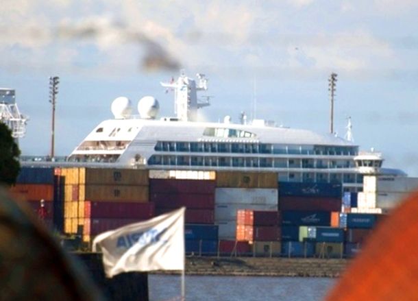 Impiden la partida de un crucero británico a las islas Malvinas