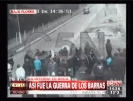 Así fue la guerra de los barras de Boca en el Bajo Flores