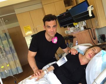 Enterate cómo Robbie Williams presentó a su hija