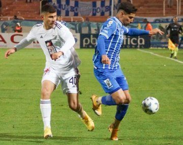 Fútbol libre por celular: cómo ver en vivo Deportivo Riestra vs Godoy Cruz