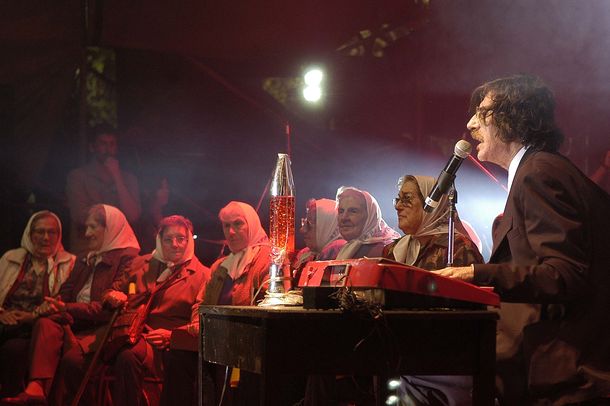 Día de la Memoria: 10 canciones de rock nacional para escuchar hoy como las de Charly García