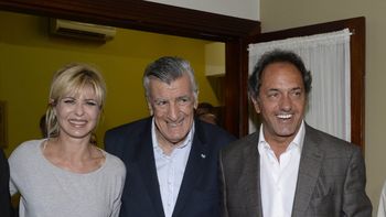 gioja, por radio 10: queremos dar el apoyo a la formula scioli-zannini gioja, por radio 10: queremos dar el apoyo a la formula scioli-zannini