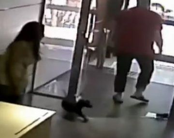 Balvanera: pateó a su perro y amenaza a sus vecinos que lo denunciaron