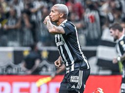 Mineiro dio vuelta la serie ante Fluminense y será rival de River en semifinales