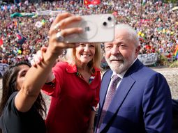 Carolina Cosse y Lula Da Silva en el acto en conjunto del pasado 25 de enero en el Palacio Municipal de Montevideo. Carolina Cosse y Lula Da Silva en el acto en conjunto del pasado 25 de enero en el Palacio Municipal de Montevideo.
