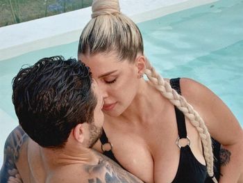 ¿Y esa mano? Wanda Nara y Mauro Icardi prendidos fuego