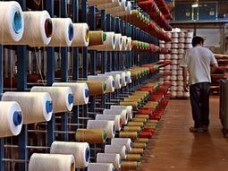 La apertura de importaciones provocó miles de despidos en la industria textil