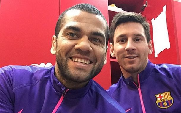 ¿Dani Alves quiso volver a Barcelona antes de pegarle a los dirigentes?