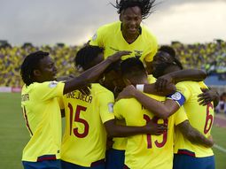 Los jugadores de Ecuador festejan tras el gol de Cristian Ramirez. Los jugadores de Ecuador festejan tras el gol de Cristian Ramirez.