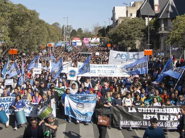 Paro universitario por 48 horas: los principales reclamos de los trabajadores