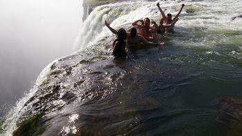 La peligrosa Piscina del Diablo, en Zambia La peligrosa Piscina del Diablo, en Zambia
