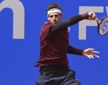 Del Potro volvió a jugar en polvo tras 3 años y se quedó con un claro triunfo