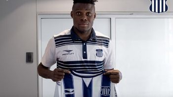 ¿quien es el jugador nigeriano que se escapo de su pais para jugar en talleres? ¿quien es el jugador nigeriano que se escapo de su pais para jugar en talleres?