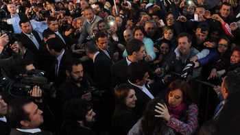 cristina, junto a scioli: no tengan dudas, no sera la ultima vez que este en la matanza cristina, junto a scioli: no tengan dudas, no sera la ultima vez que este en la matanza