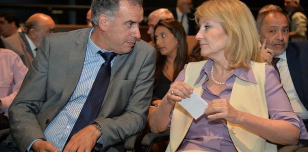 Yamandú Orsi no descartó una fórmula conjunta con Carolina Cosse tras la interna del FA.