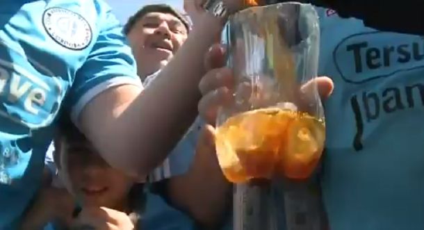 El Jesucristo cordobés: un hincha de Belgrano ¡convierte el agua en fernet!