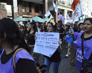 Miles de mujeres se manifestaron en Salta contra la violencia de género