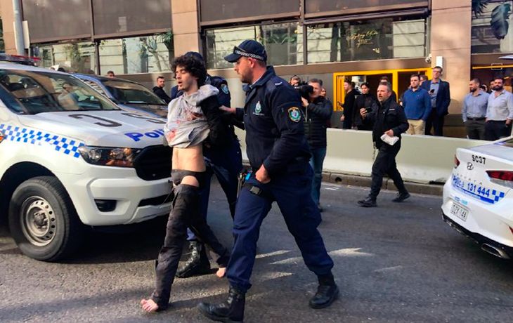 Pánico en Sidney: un hombre asesinó a una mujer a puñaladas en pleno centro