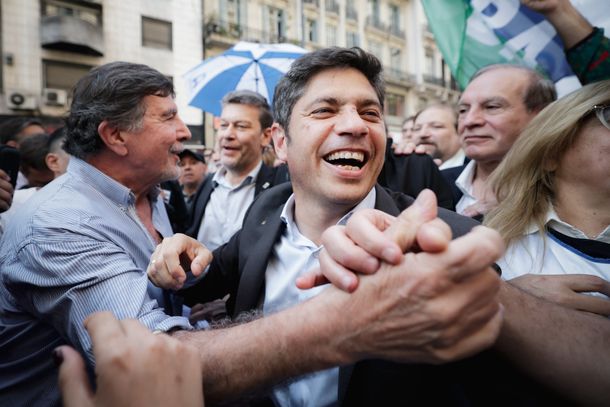 Axel Kicillof celebró el doble rechazo a los vetos de Javier Milei: El pueblo está de pie