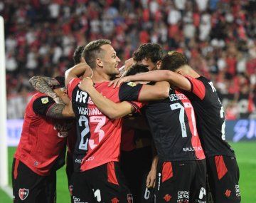 Pelota libre de riesgo en el celular: cómo ver en vivo Godoy Cruz vs. Newells