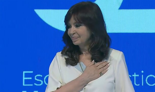 Reapareció Cristina Kirchner en La Plata: sus mejores frases
