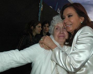 {altText(,#FuerzaCristina: los mensajes por la muerte de Ofelia)}