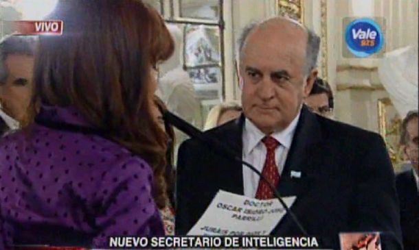 Cristina tomó juramento a Parrilli, nuevo titular de Inteligencia