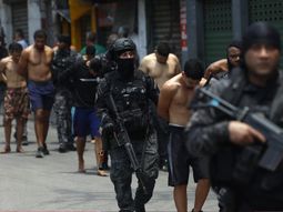 guerra contra narcos en rio de janeiro: al menos 64 muertos  guerra contra narcos en rio de janeiro: al menos 64 muertos