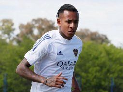 alarma en boca: sebastian villa se retiro de la practica con fiebre alarma en boca: sebastian villa se retiro de la practica con fiebre