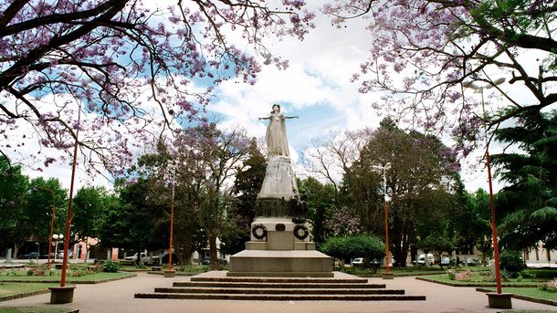 San Andrés de Giles se presenta como un destino ideal. Ubicado a solo 100 km de CABA
