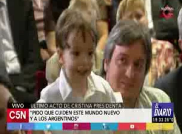 El nieto de CFK, la figura en el último acto de la Presidenta: Yo también te amo, Néstor Iván
