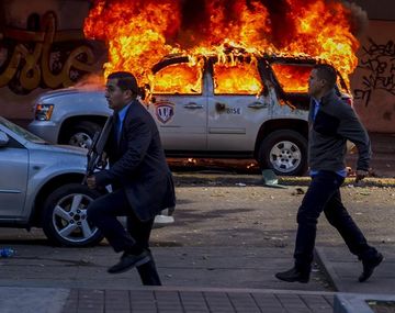 Al menos tres muertos y 23 heridos en marchas de estudiantes en Venezuela