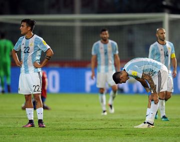 Bauza no encuentra respuestas y sin Messi cuesta el doble