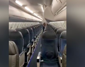 Se subió al avión y descubrió que era el único pasajero