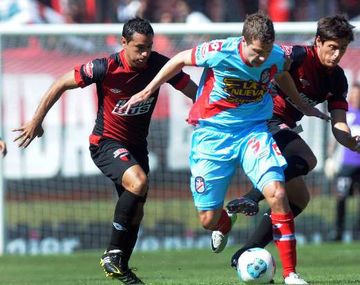 Arsenal derrotó a Colón y es escolta en el campeonato