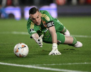 Entre lágrimas: la desazón de Armani tras la derrota ante Talleres  en Asunción