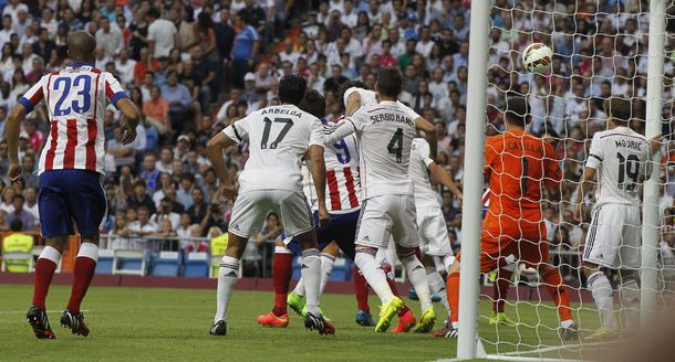 La FIFA concedió la cautelar al Atlético y al Real Madrid