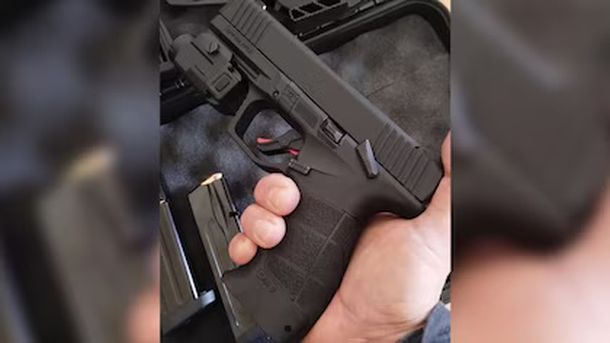 La pistola Sarsilmaz SAR 9 calibre 9 milímetros que el sospechoso exhibía en redes. La pistola Sarsilmaz SAR 9 calibre 9 milímetros que el sospechoso exhibía en redes.