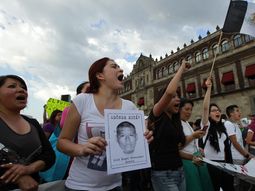 México presentó un plan por Ayotzinapa