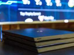 Sony reveló que la PS4 Pro llega al país en octubre