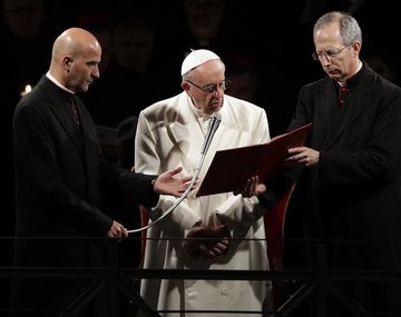 Francisco criticó la burocracia paralizante que no permite que las cosas cambien