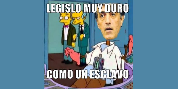 Estallaron los memes por el fondo de Zoom de Esteban Bullrich