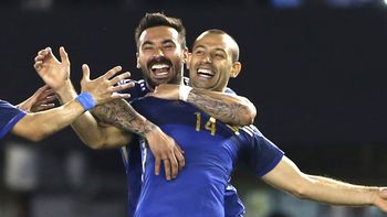 Pocho Lavezzi recibió a Mascherano en el fútbol chino Pocho Lavezzi recibió a Mascherano en el fútbol chino