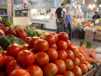 Cristina instruyó importar tomates para evitar aumentos