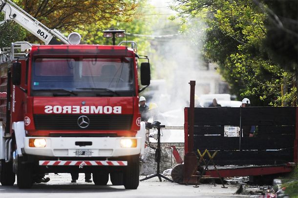 Dos manzanas de Lanús evacuadas por escape de gas