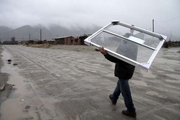 Baja la emisión de ceniza en el volcán Puyehue