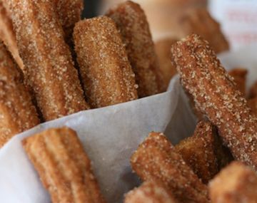 Periodista pide que no compren churros en Mar del Plata