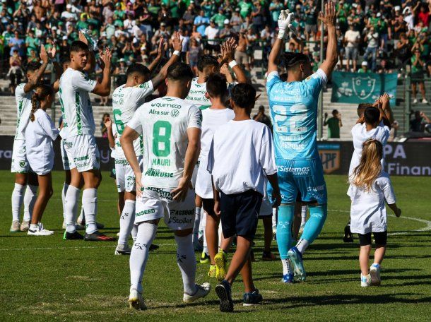 Fútbol libre por celular: cómo ver en vivo Sarmiento vs Barracas Central